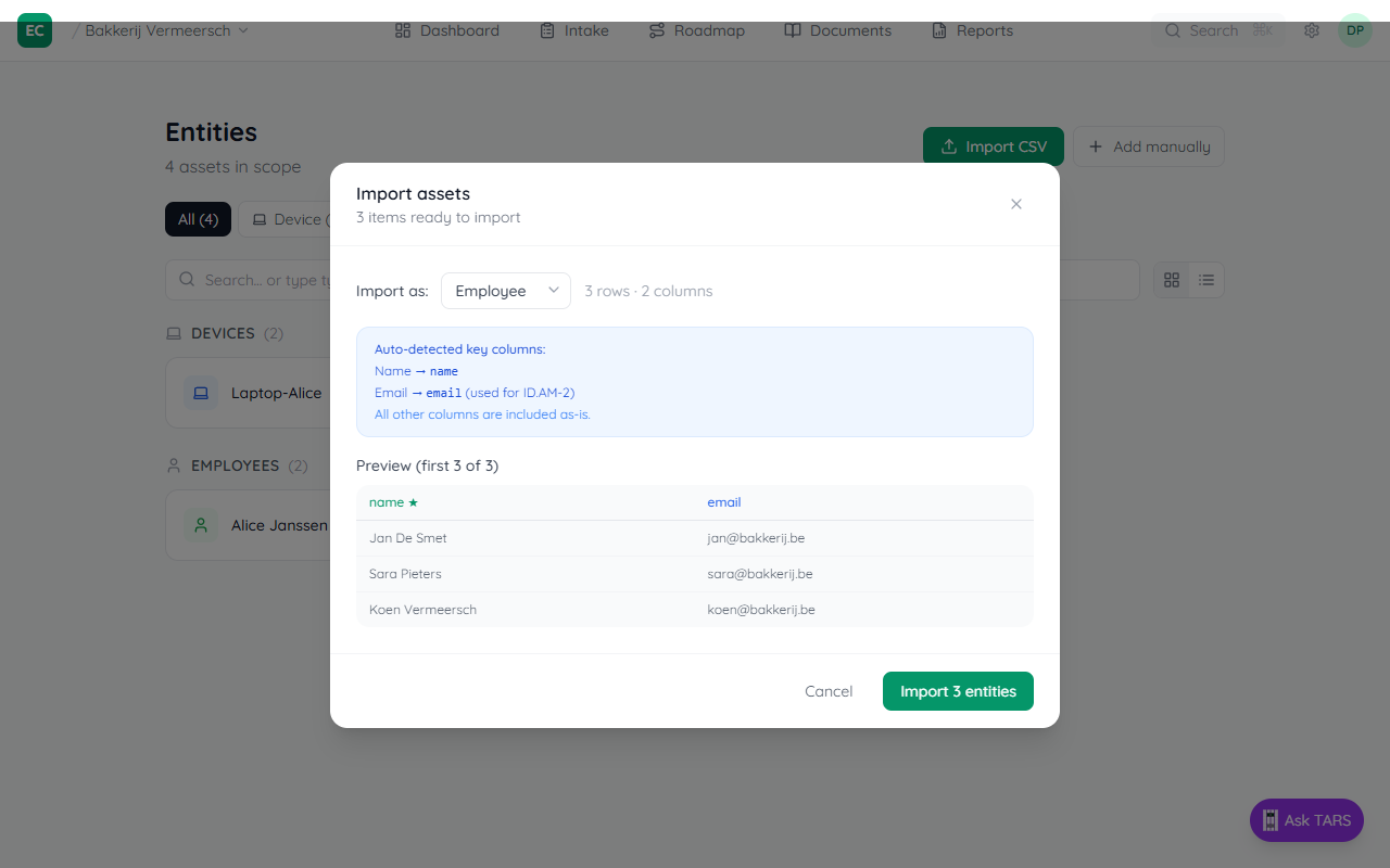 Column mapping preview showing the first 5 rows with green star on the name column and blue highlight on email column